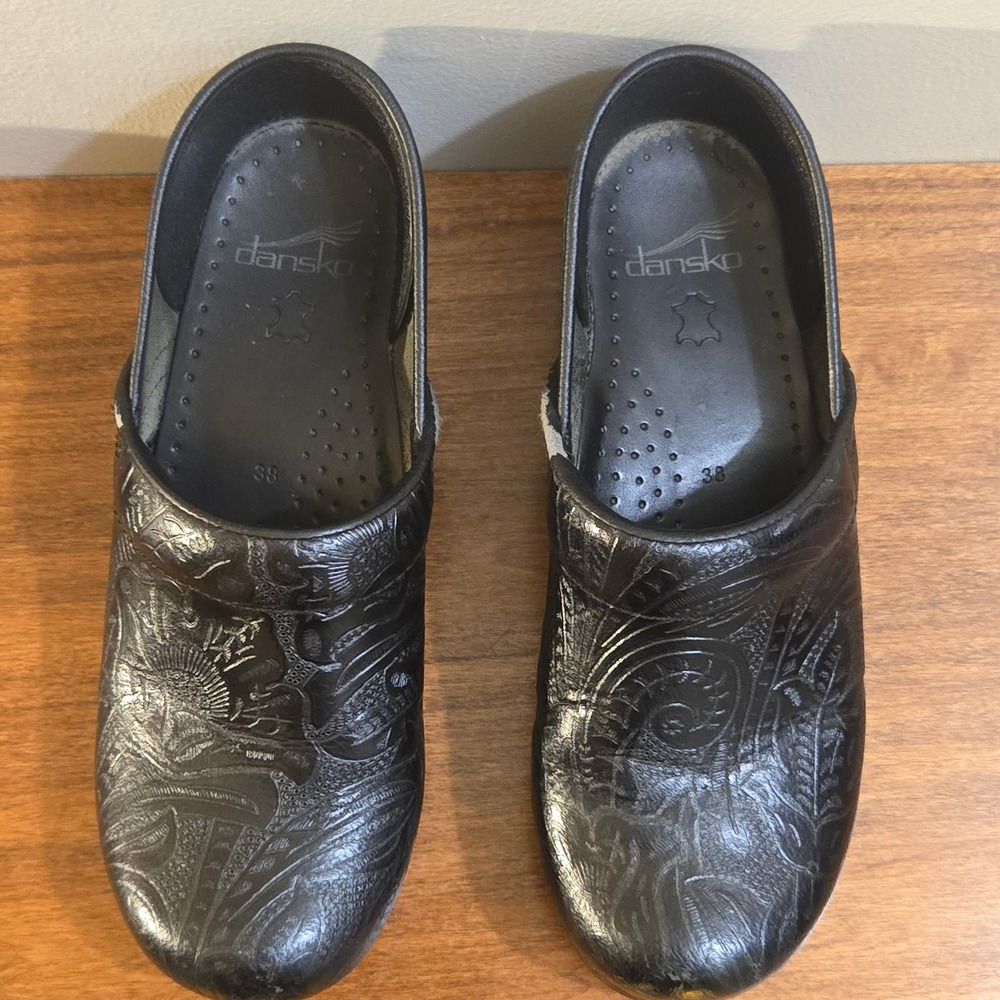 Dansko Professional Black Embossed Floral Leather Clogs Shoes Women Size 38 EU